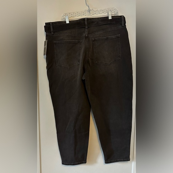 Lauren Ralph Lauren Belted High-Rise Tapered Jeans , Black Wash
Size 14W NWT - Picture 7 of 8